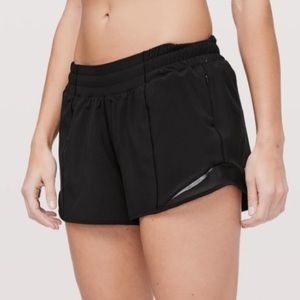 LULULEMON HOTTY HOT SHORT 4’